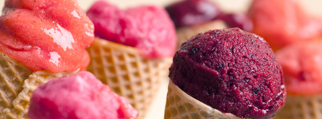 more than 20 kinds of macaroons